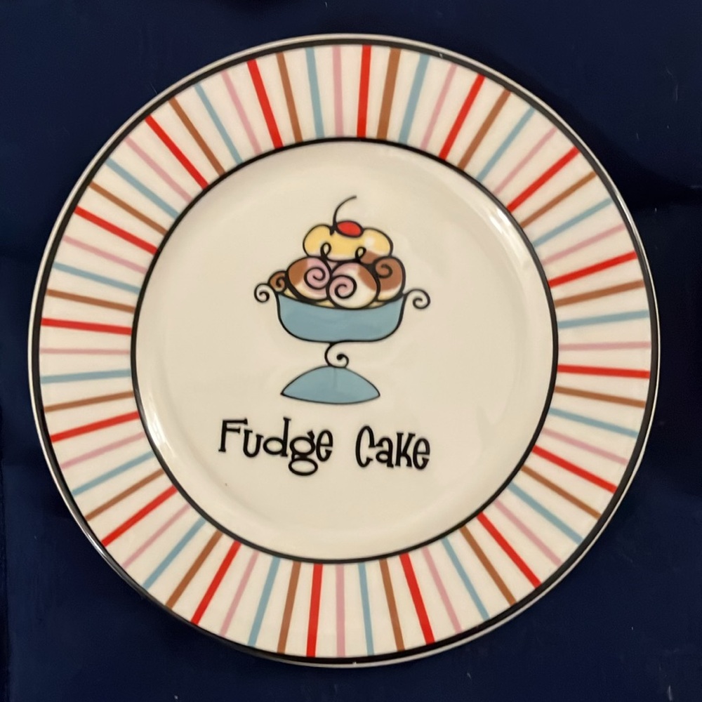 Manual Woodworkers & Weavers, Inc. 4 4 1/2” Ice Cream Motif Ceramic Mini Plates - Picture 4 of 11